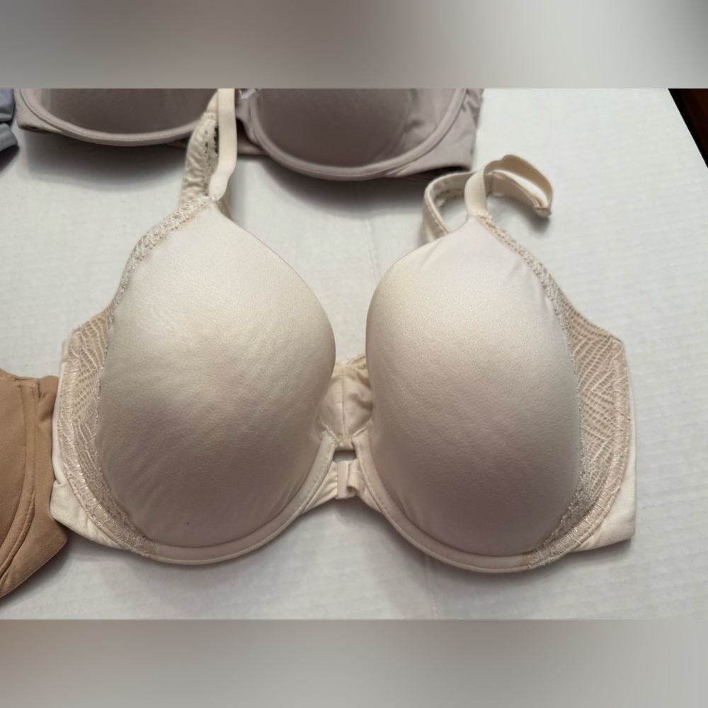 LOT 4 VICTORIA SECRET LINED PERFECT COVERAGE 34DD - Picture 3 of 10